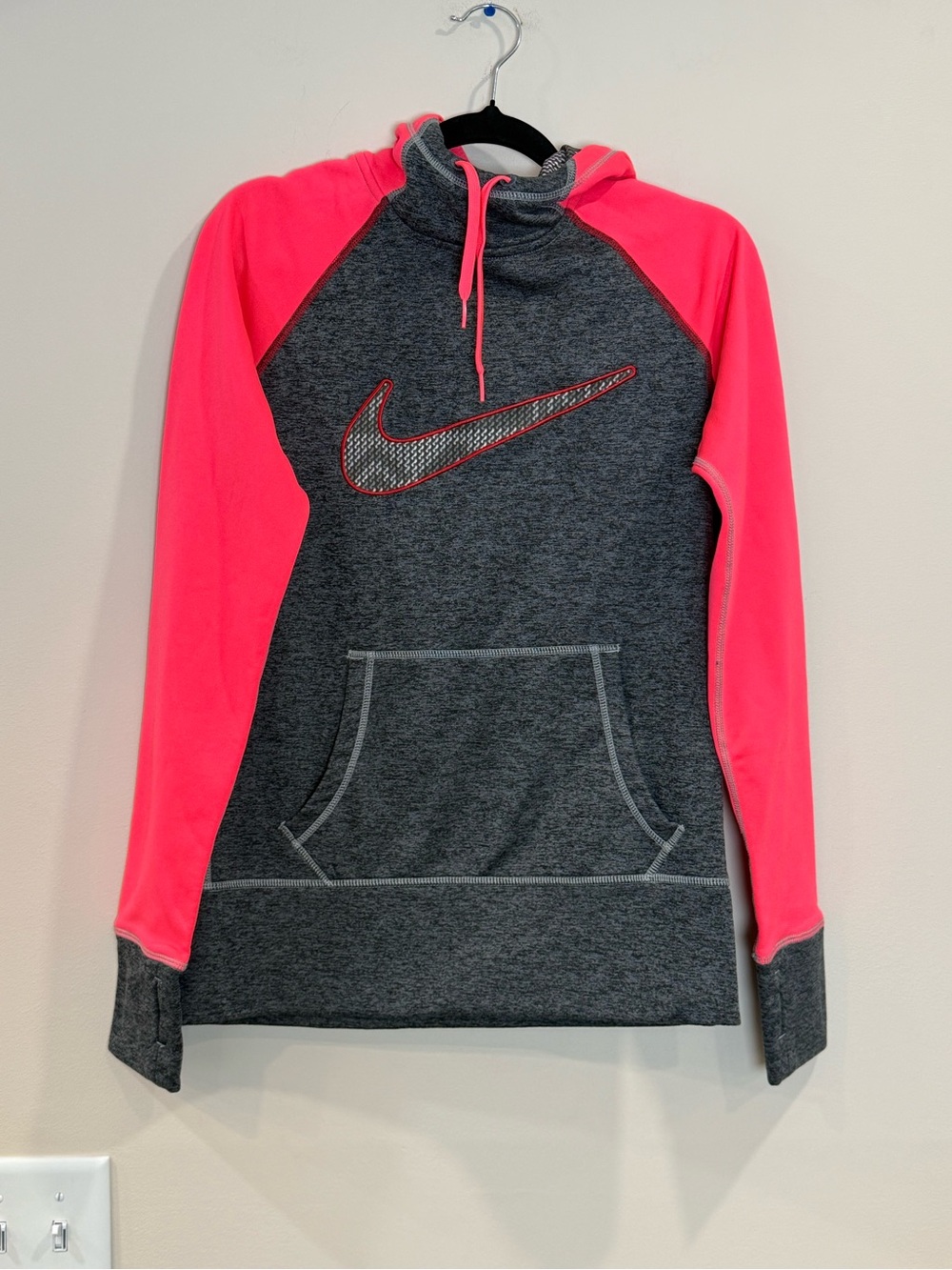 🔥Nike Women's Gray & Neon Pink Hooded Sweatshirt Size S EUC🔥